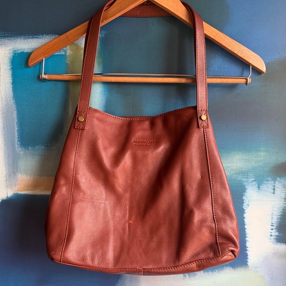 American Leather Co. Handbags - American Leather Liberty Shopper Tan Shoulder Bag